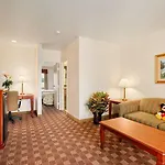 Anaheim Marriott Hotel 3*